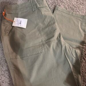 Women’s Light Olive Cargo Pants